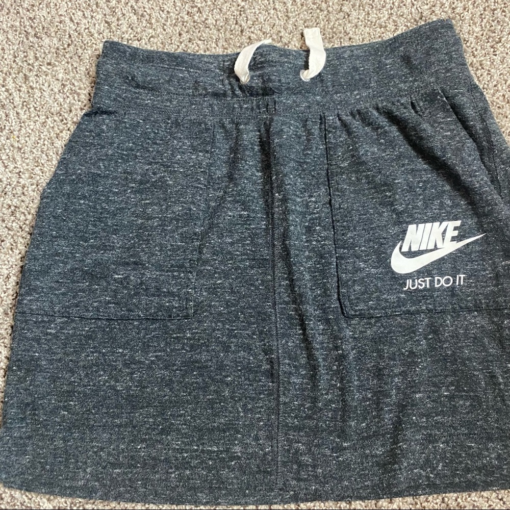 NIKE || gray cotton skirt size XS